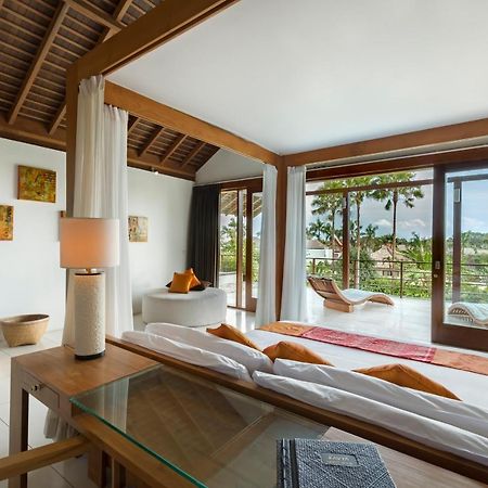 Villa Kavya - 8-Minute Walk From Berawa Beach Canggu Extérieur photo