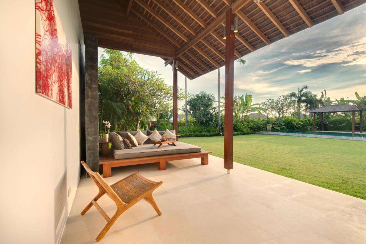 Villa Kavya - 8-Minute Walk From Berawa Beach Canggu Extérieur photo