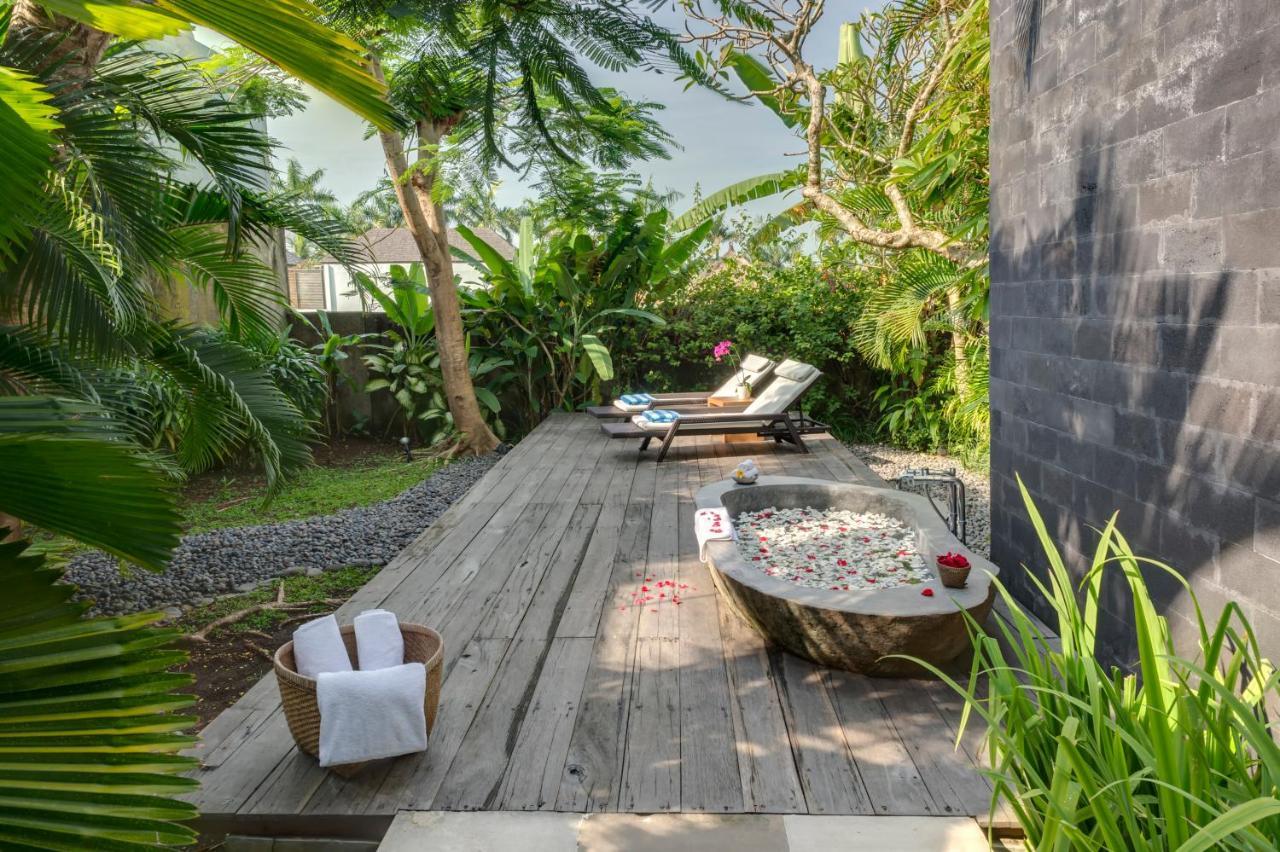 Villa Kavya - 8-Minute Walk From Berawa Beach Canggu Extérieur photo
