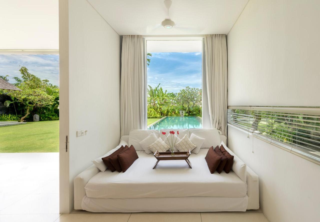Villa Kavya - 8-Minute Walk From Berawa Beach Canggu Extérieur photo