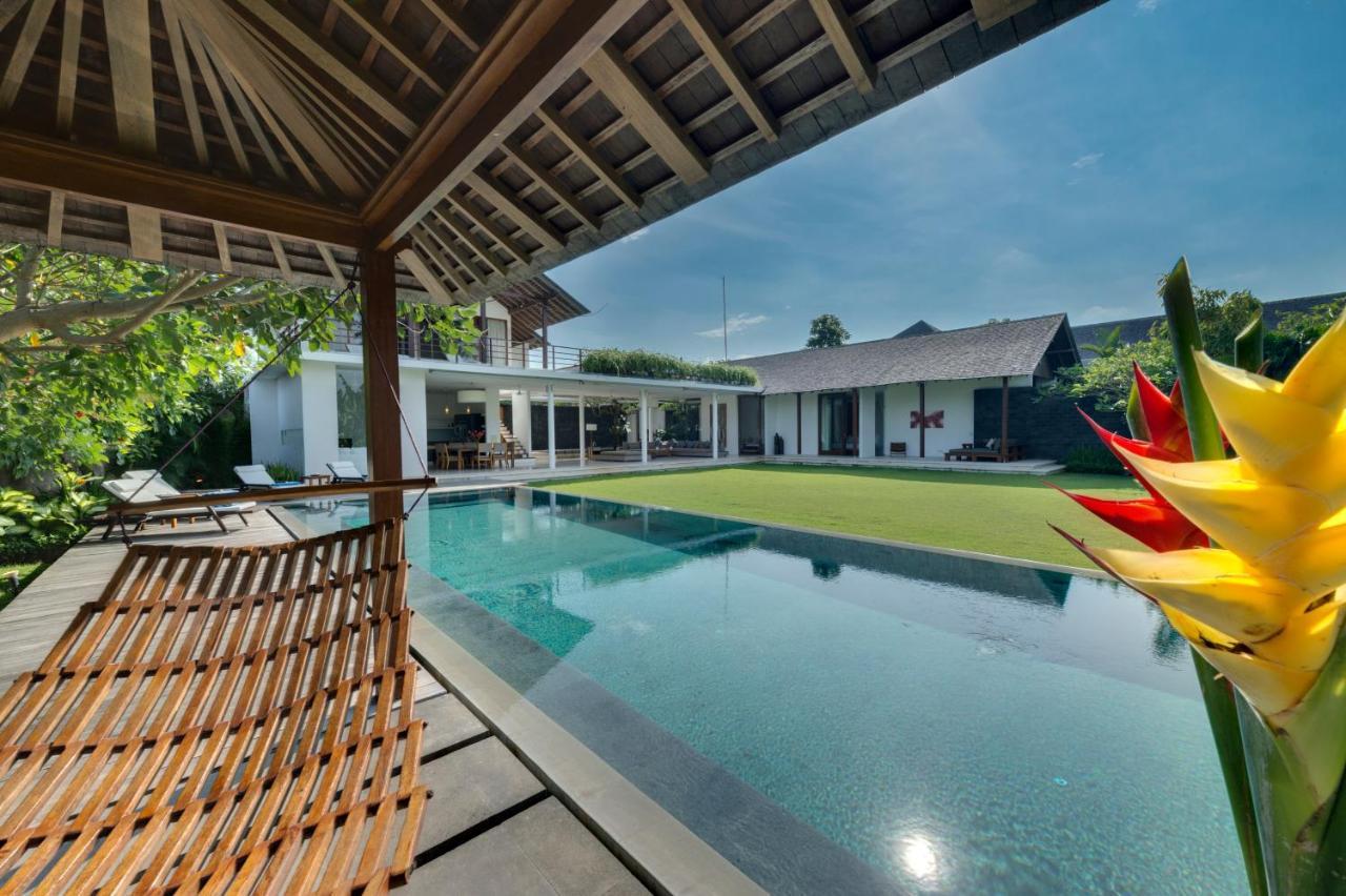 Villa Kavya - 8-Minute Walk From Berawa Beach Canggu Extérieur photo