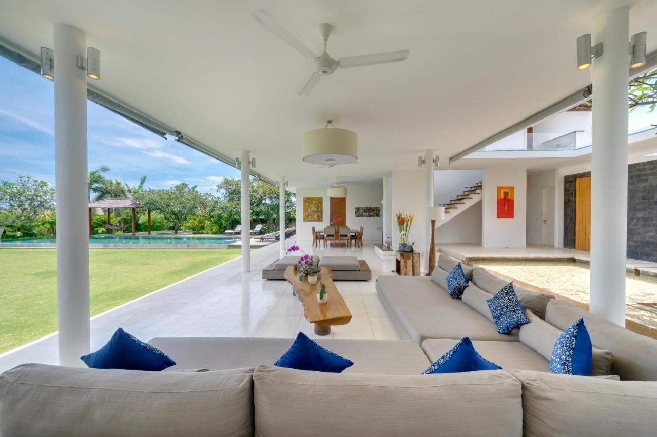 Villa Kavya - 8-Minute Walk From Berawa Beach Canggu Extérieur photo